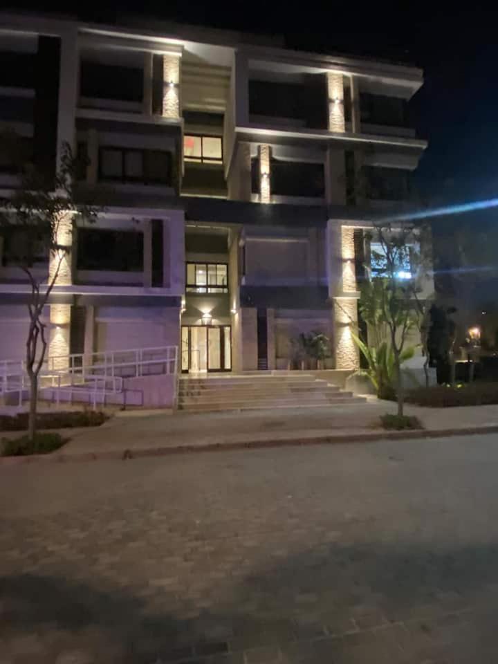 شقه فندقيه بيفرلي هيلز كومبوند One16 Apartment *