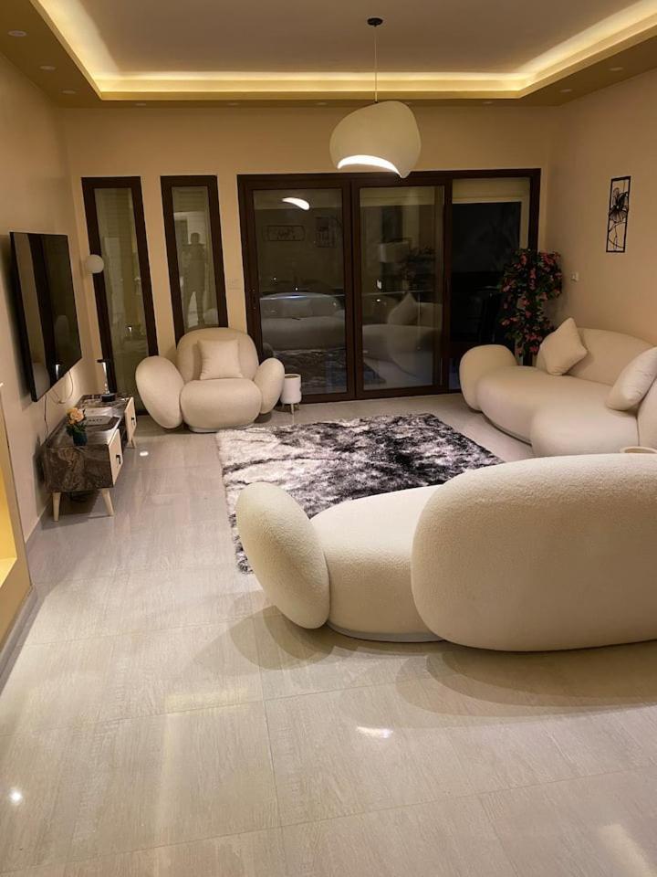 شقه فندقيه بيفرلي هيلز كومبوند One16 Apartment *